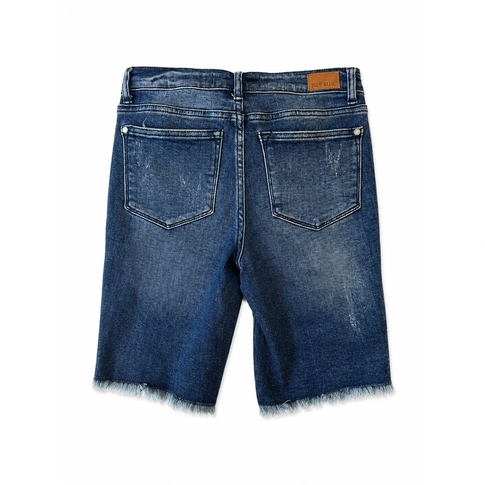Judy Blue Bermuda‎ Shorts Women's 27 or Small High Rise Stretch Denim Raw Hem